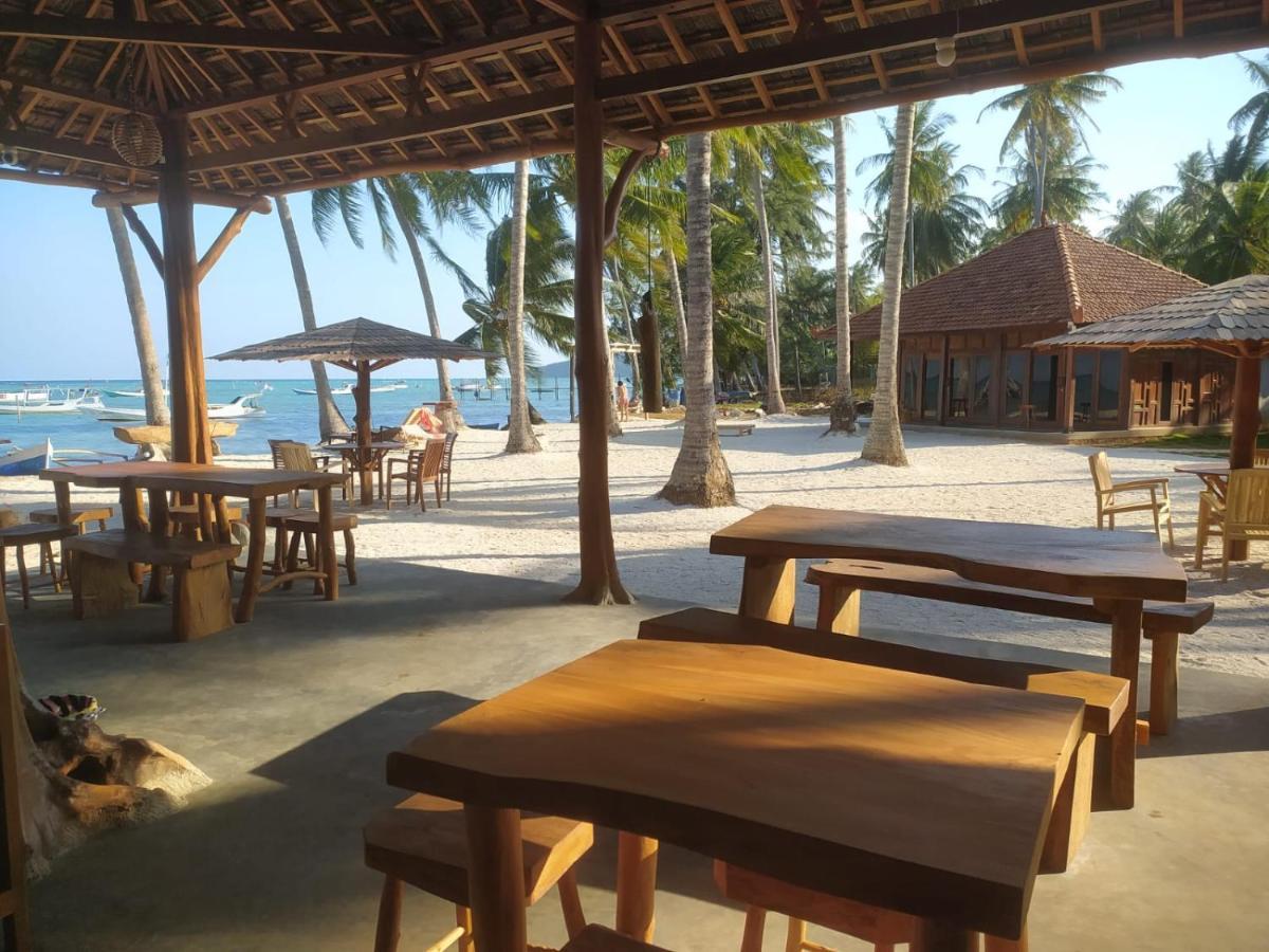 Eco Casa Hotel Karimunjawa Exterior photo