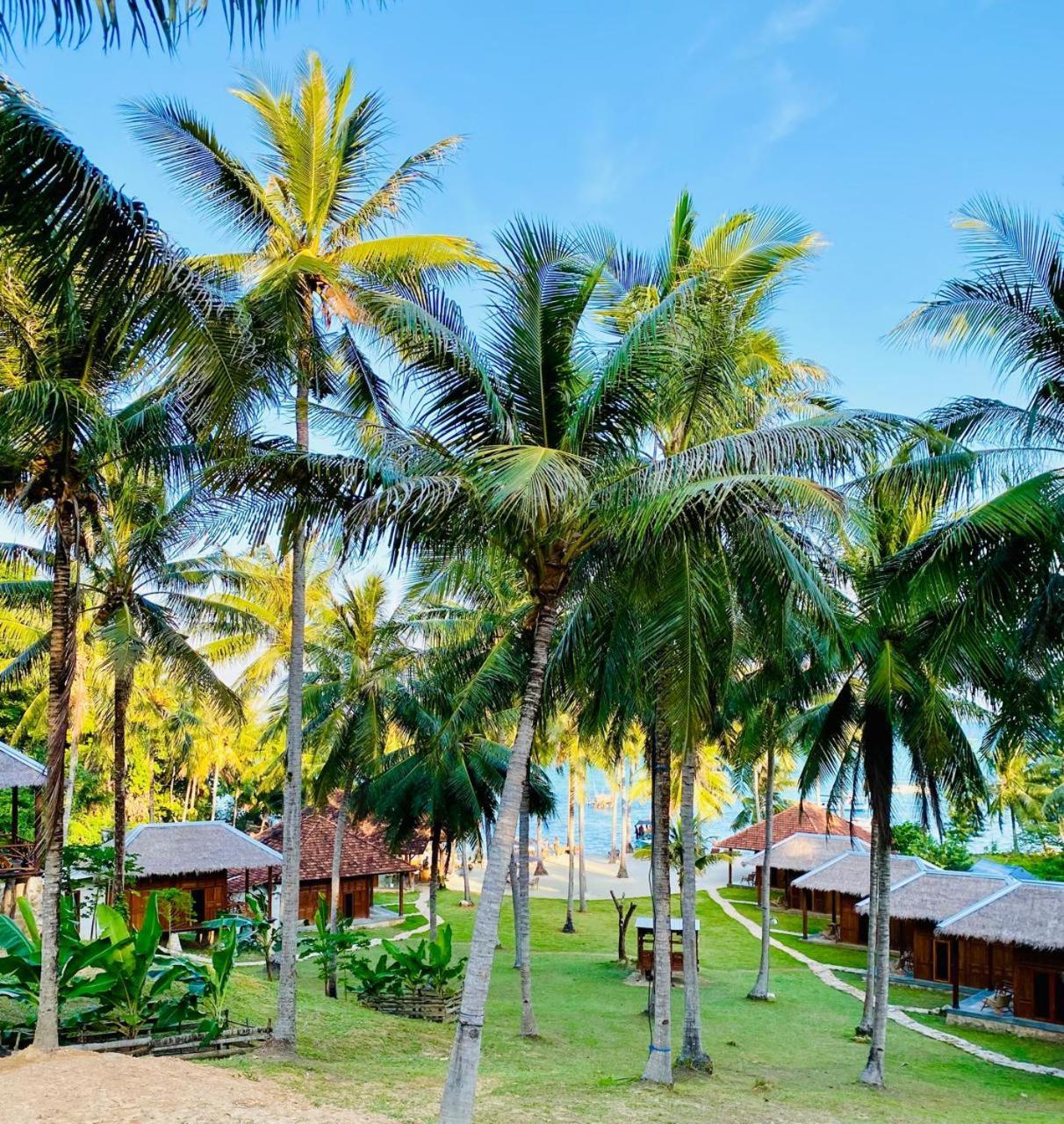 Eco Casa Hotel Karimunjawa Exterior photo