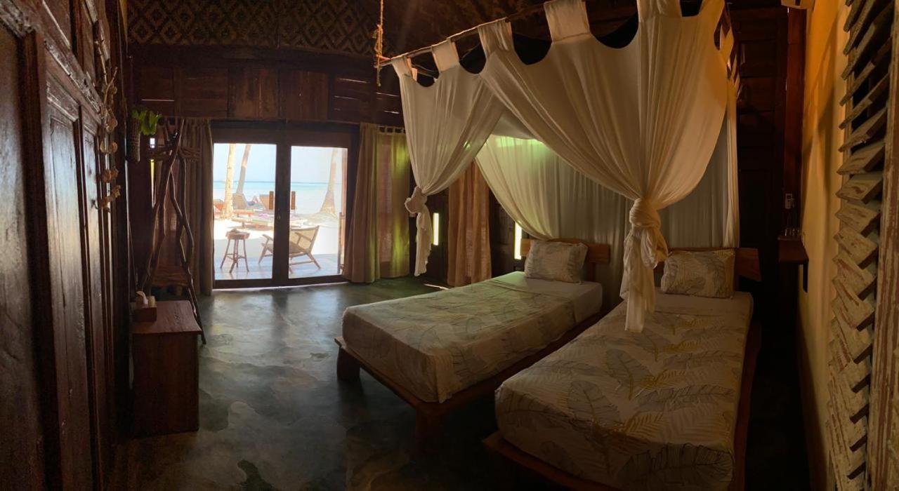 Eco Casa Hotel Karimunjawa Exterior photo