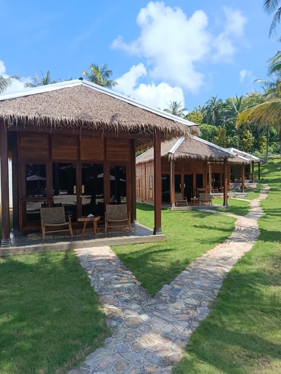 Eco Casa Hotel Karimunjawa Exterior photo